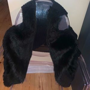 Black Sleeveless Vest